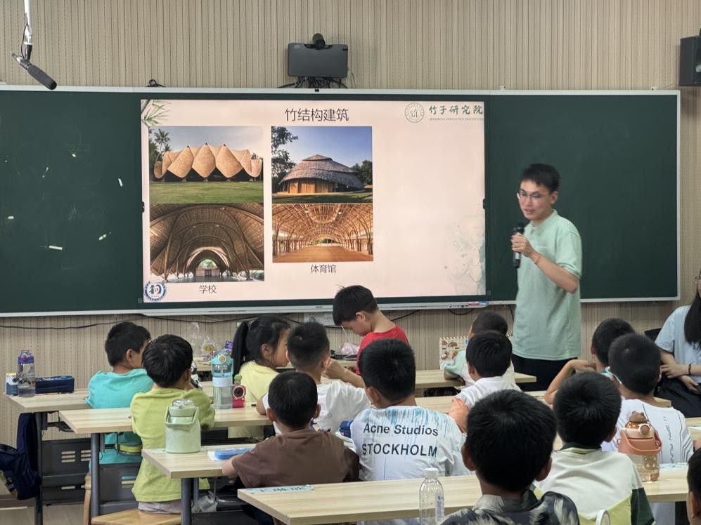 ��֮��:��ũ������Ժ�������ʵ����Ϊ���ض�ͯΪ���ض�ͯ������ɫ������