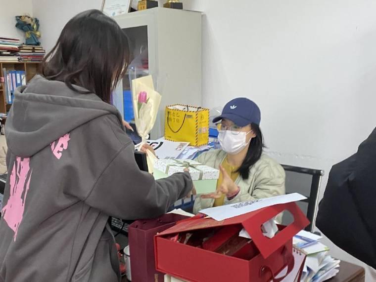 �˼������� ����������