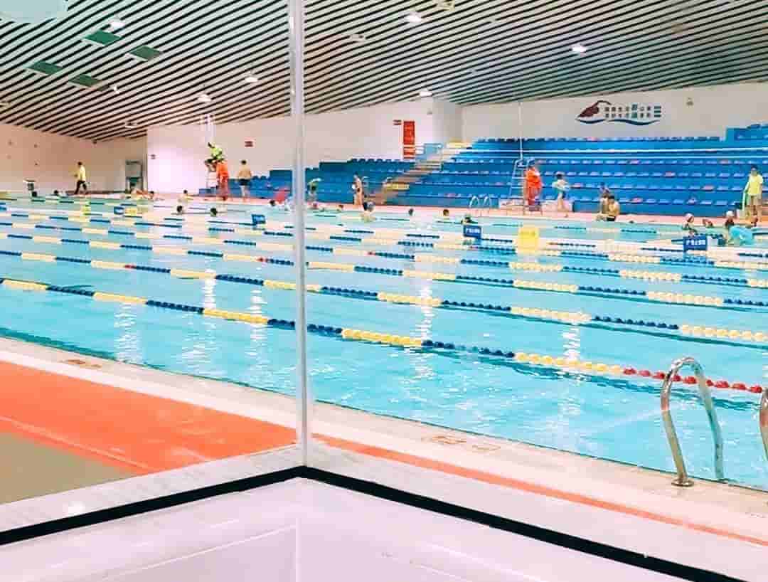 ������������������������������������ʵ���и�