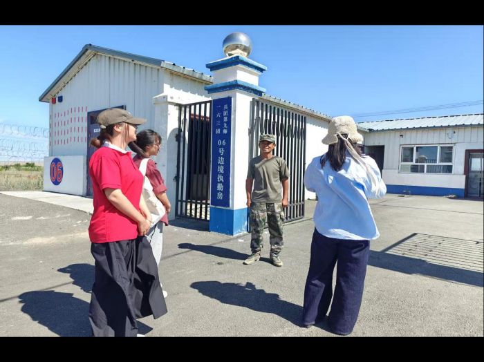 ���к�ɫ�����ػ��ҹ���ʷ��������ľ��ѧ��׷�ݱ��ż��䣬������ɫ���̡�Ѱ���ű߽�֮�ü�ʵ