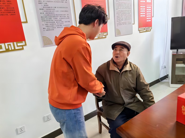 ������ҫ �����캽���ɷ�ο�����з��ϱ�