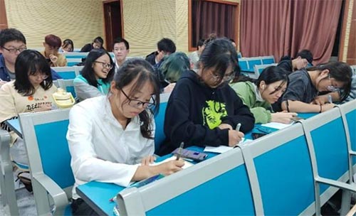 ����ʦ����ѧ��ѧѧԺ2201�ࡰ��ʵѧ����˼�룬���ľ��������̡�