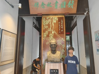 ����������£��������龫��