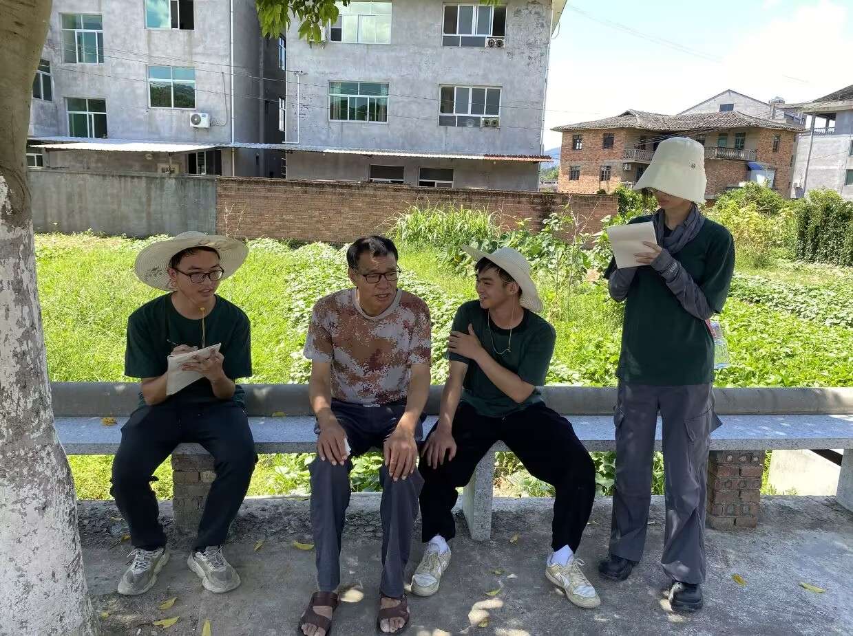 ũ��ѧ�ӿ�չ������ֲ���л