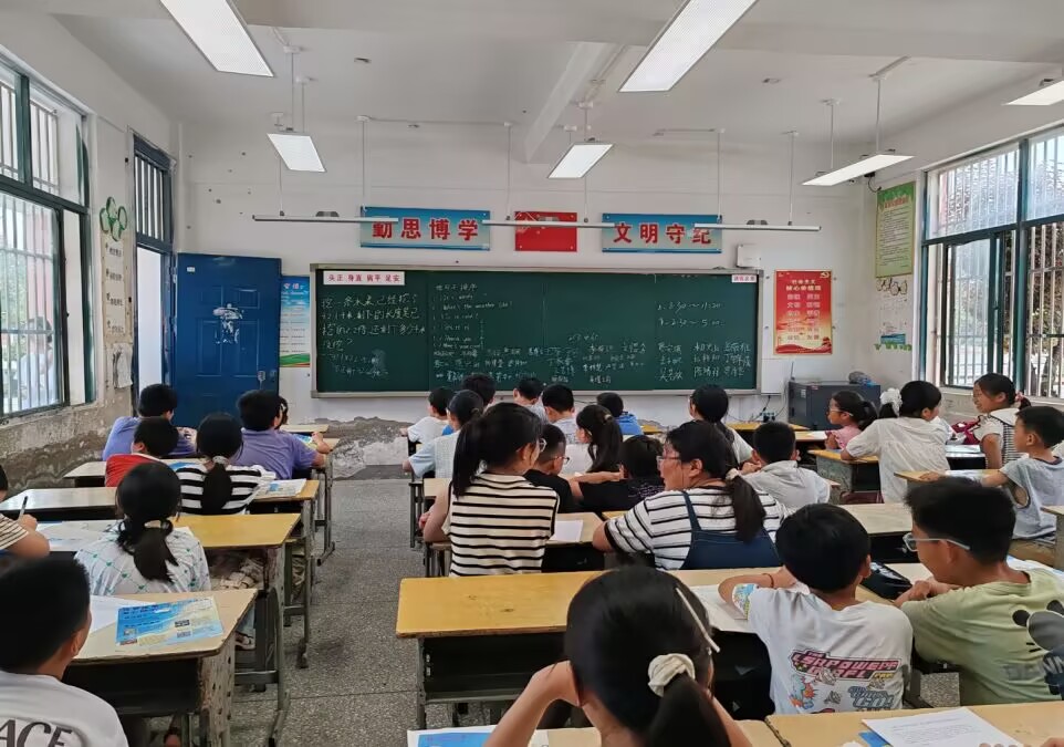 ��ʶ�������³̣�Ц�ﻶ��ůͯ��