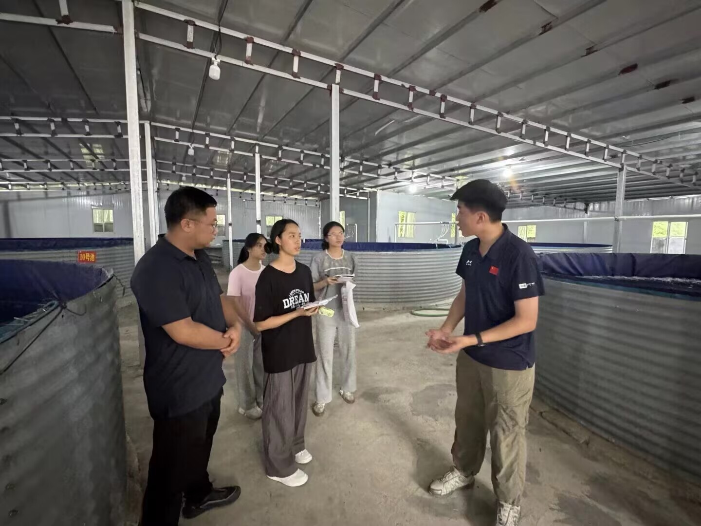 ����ʦ����ѧ����ƾ�̽���ţ���ɫ��ҵ����������˵�ʵ��·����