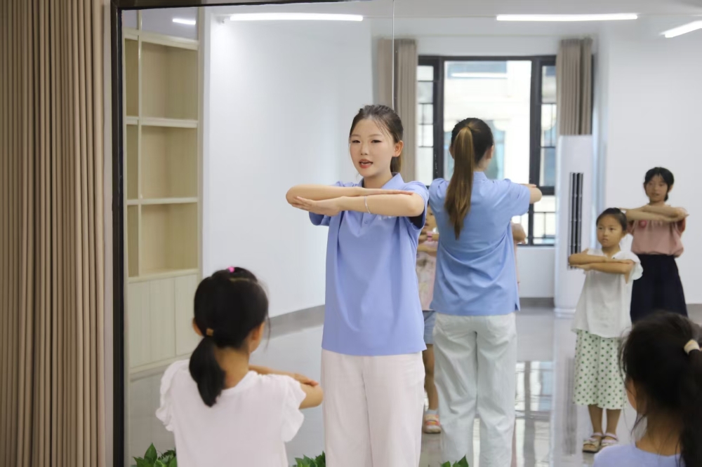 ����ഺ������������־