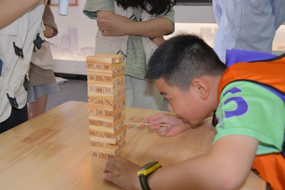 ������ѧ�а�Ϫ��ͯ�Ļ���������