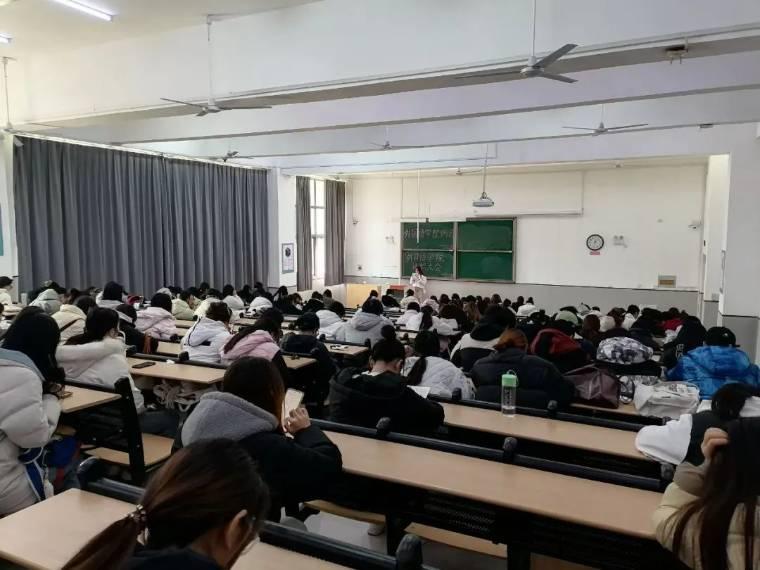 ���繤��ѧԺ�����ѧԺ�ٿ�ѧ����ɲ���ְ���