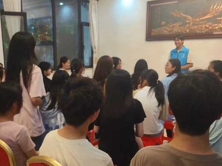 ����ʦ����ѧ������ѧѧԺ����С�࣬ɭС�̡�֮������캽��̬��ʵ�������ſ�չϵ�л����������ɫ��԰��������