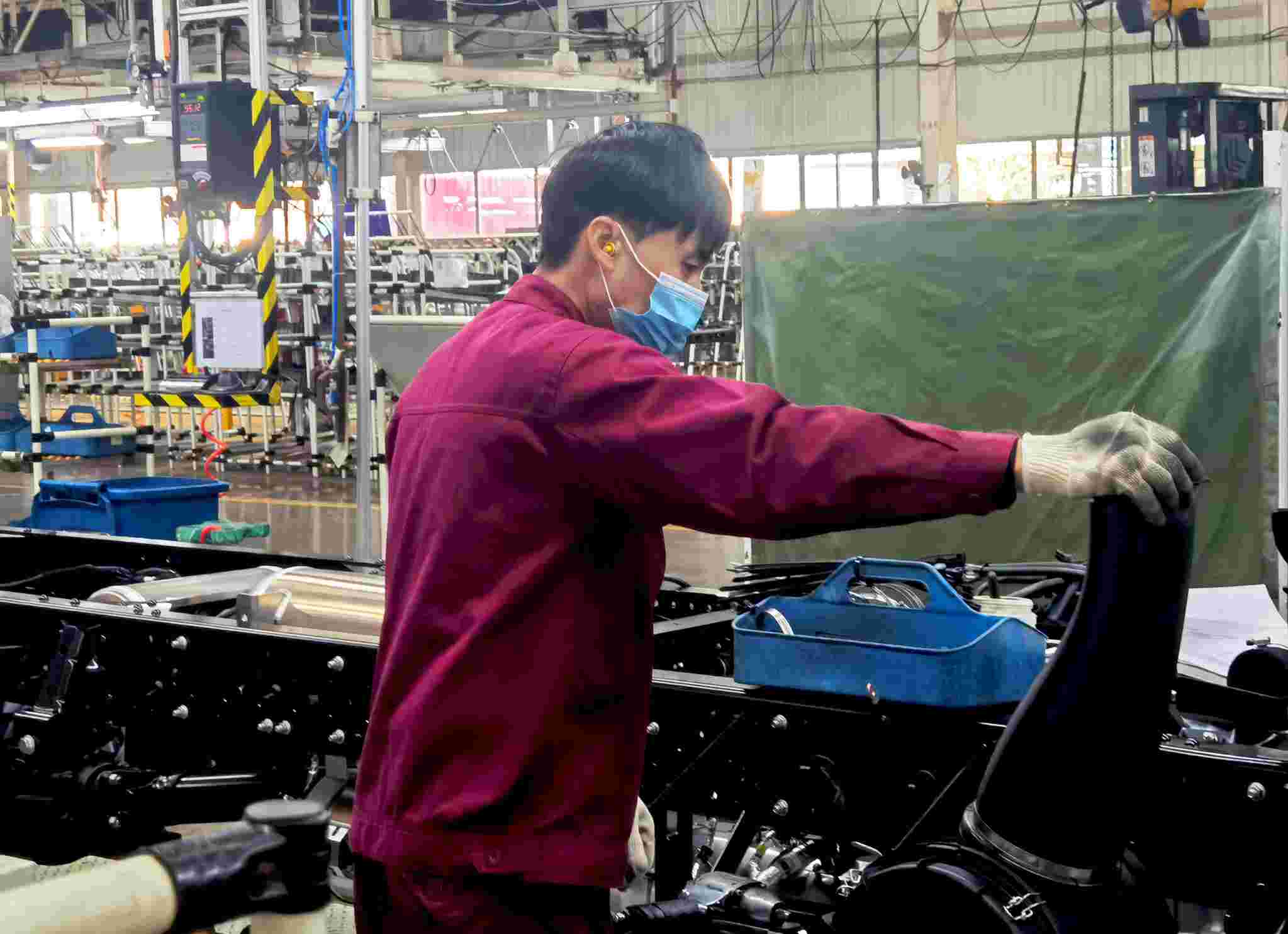 ���ղƴ�ѧ����������򣺿Ƽ�����˫̼���������콻ͨ