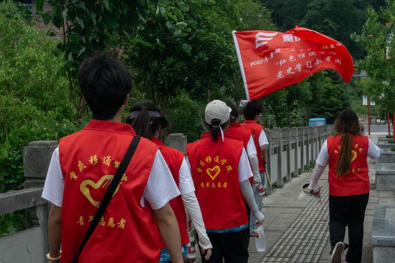 �߽�ʯ�����������»��졪��"��ɫ��ʹ"���ϱ��������Ի�