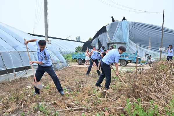 ����ӳҰ�������������˾������ѧԺ������΢�⡤������̡�ʵ