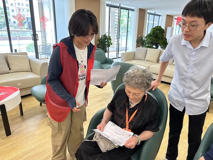 �ػ��Ҹ�Ϧ���죬�ϲ�ѧ���߽�����Ժ���з�թ����