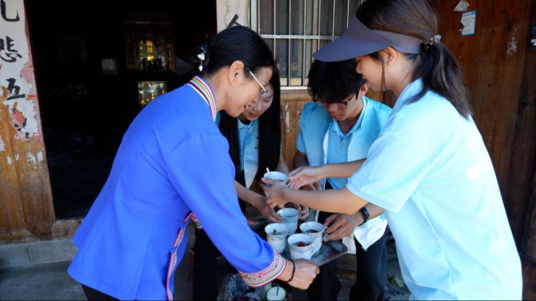 �۽�Ϊý�����δ��У����۽���Ľ��Ĵ������ഺ����