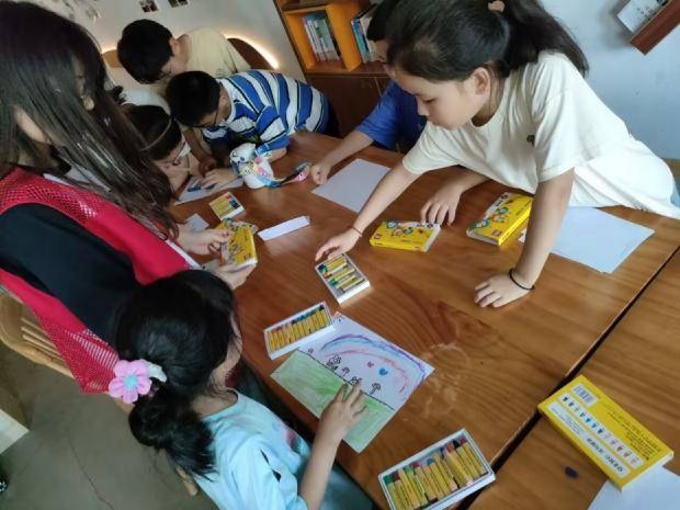 ��ů����ѧ�����ҡ�ͯ���С��������ʵ���ӿ�չ��ͯ��ӿ��������ͯ�ꡱ��������