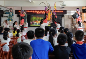 ��ǧ�򹤳�  չ�����Ļ���Ըͯ�ķ���