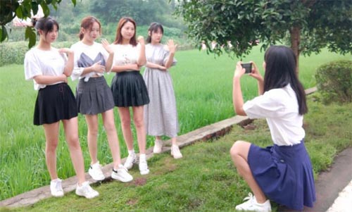 ����������ˣ������Ů�š�������Ȧ