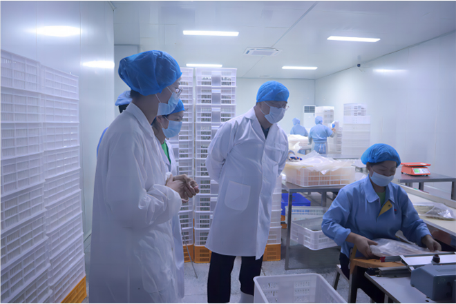 ���ưؽ��ڴ��Ӹ�����������ʳƷ���޹�˾���н���