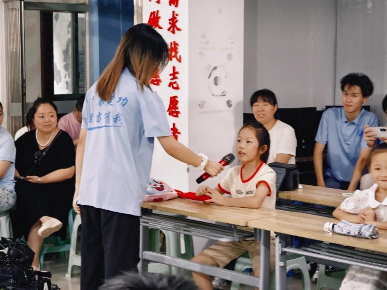 ��������ѧ��Я�ƴ��ɹ�����������ȼ��ͯ�Ƽ���