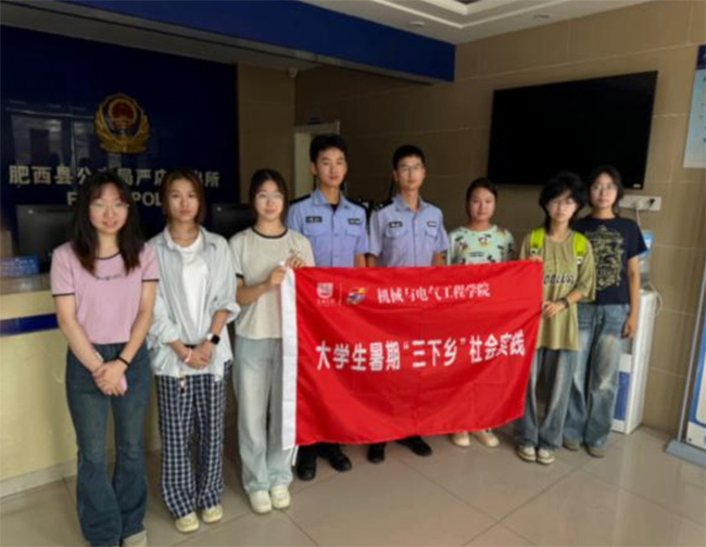 �ഺ���������磬��թ���������䡪�����ഺ��թ�У��ػ�Ϧ���족ʵ���������ʵ