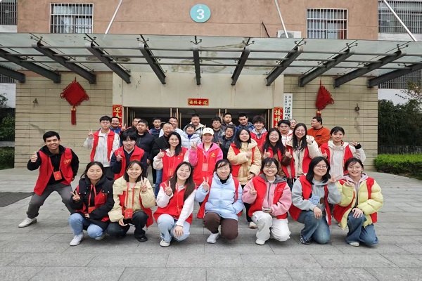 �ǹ����ϣ�����ж�������ů �����幤Э��������ذ��м��˻��