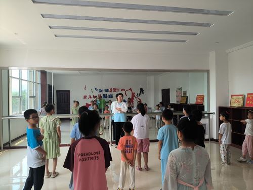 ɽ��������ѧ���Ͽ�ѧ�빤����������ʵ���š������赸�質�ഺ�������鴴������