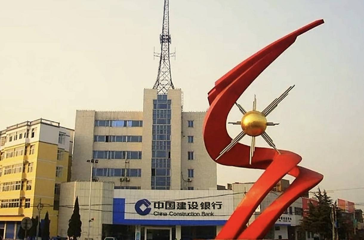 ��������С΢��ҵ��չ���У��������������·�չ�Ի���