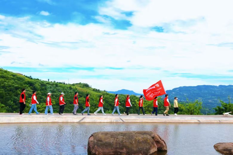 �������·�ϵ���ҽҩʵ���Ρ�����������֡���ů�Ž���������