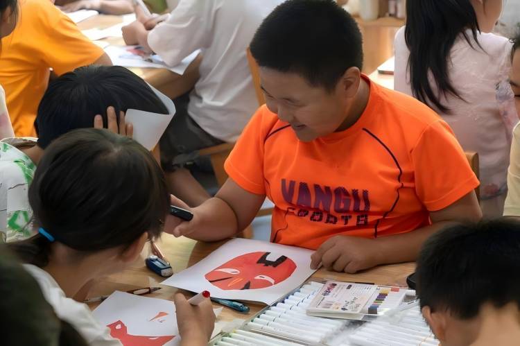 �й�ʯ�ʹ�ѧ��������ѧ������ƶ��ɽ��֧�� �������������֮��