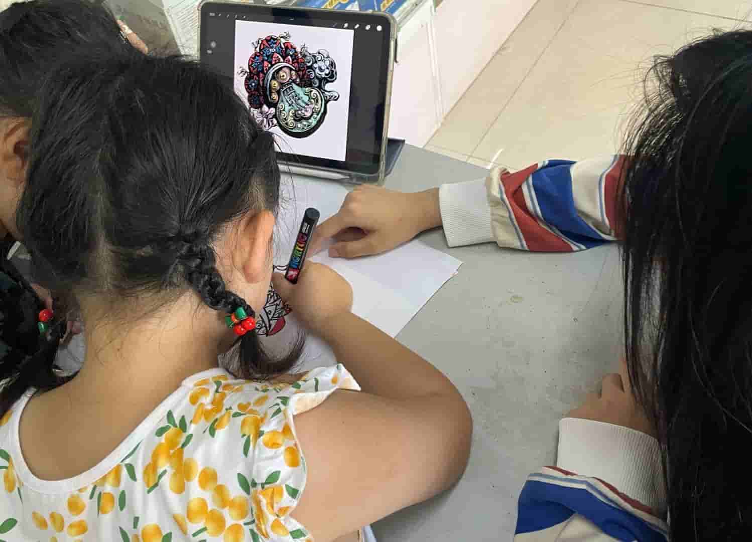 �������������������ж���������ƽ����������������и�