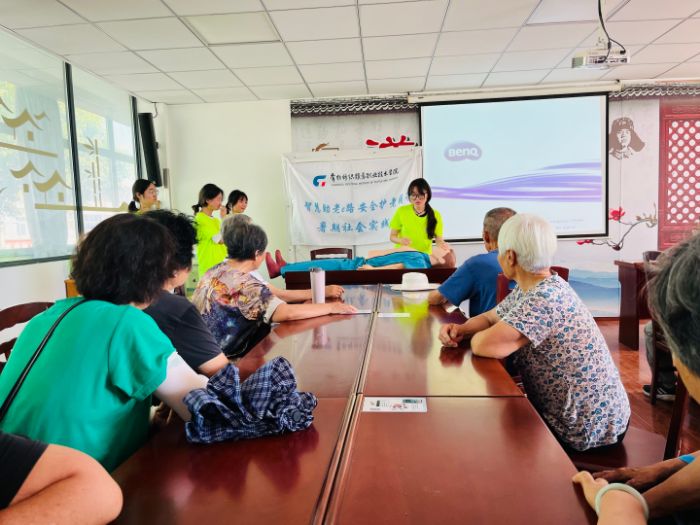 ���ǻ�����e·����ȫ����ͬ�С� ����������Ԯ����ʵ����