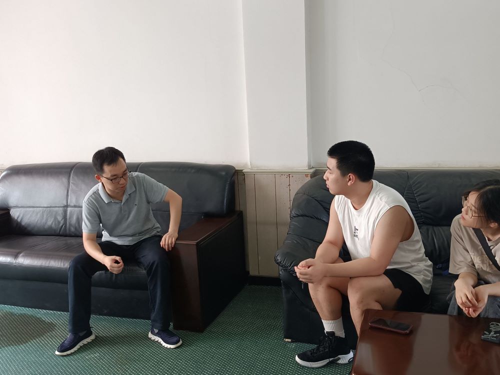 ���������̡������������������Ƶ��ƹ����۵��к��ڵ��л