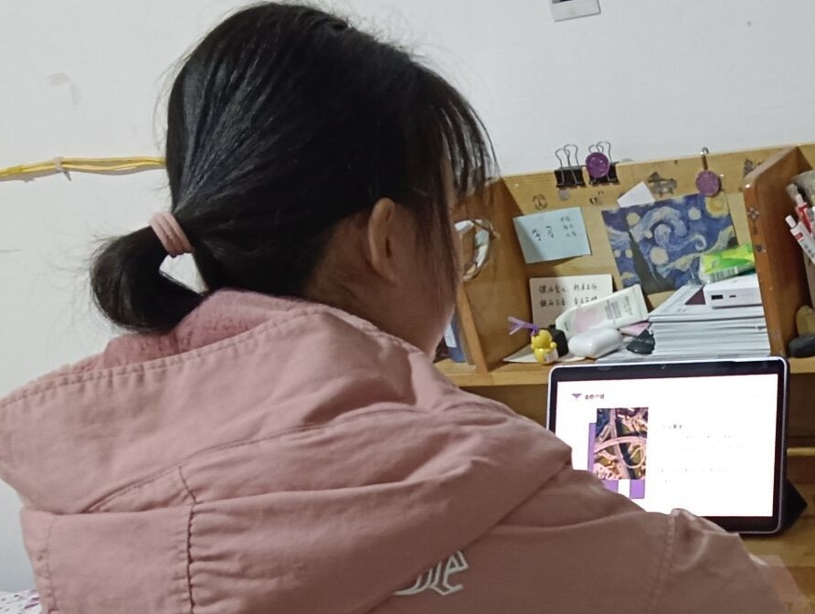 �÷��εĹ�â����ÿһ����