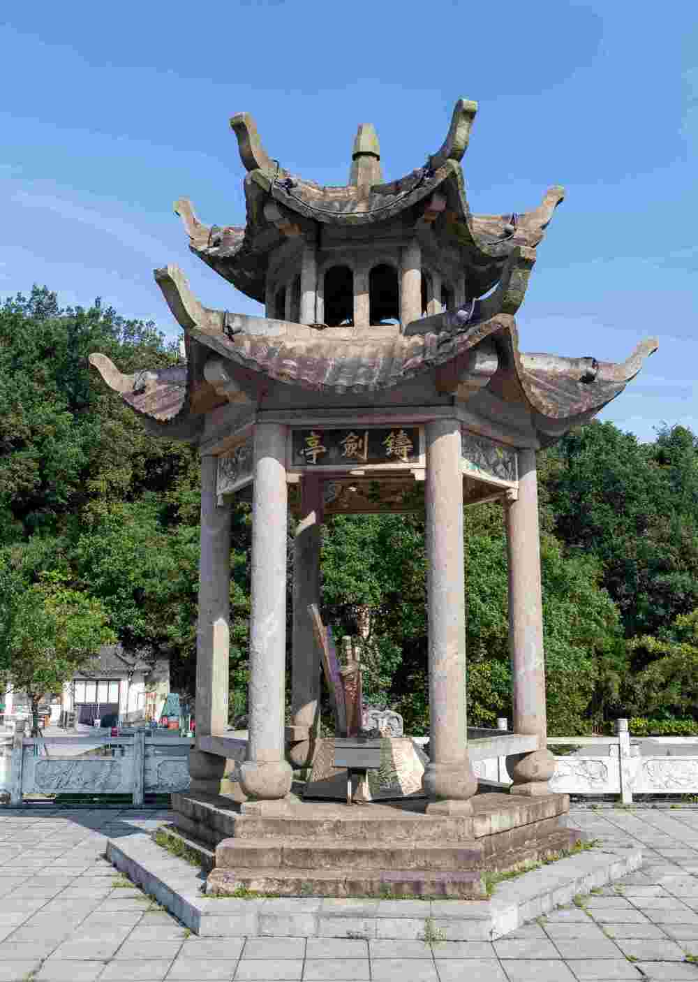 ��ұ����������־��ɽˮ���������С������Ϸʴ�ѧ��ұ�����࡯�������ڡ��񡯵�ʱ������������ʵ���Ŷ�����ұ��ɽƬ����չ