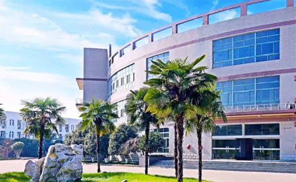 �Ͼ��Ӿ�����ְҵѧԺ��ҵ�ʼ���ҵǰ����ô��