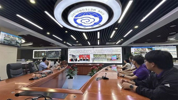 ����������ѧ��̽Ѱ��ֵ���򣬻�ͼ�ֵͼ�ס����ʵ���Ӳι�����