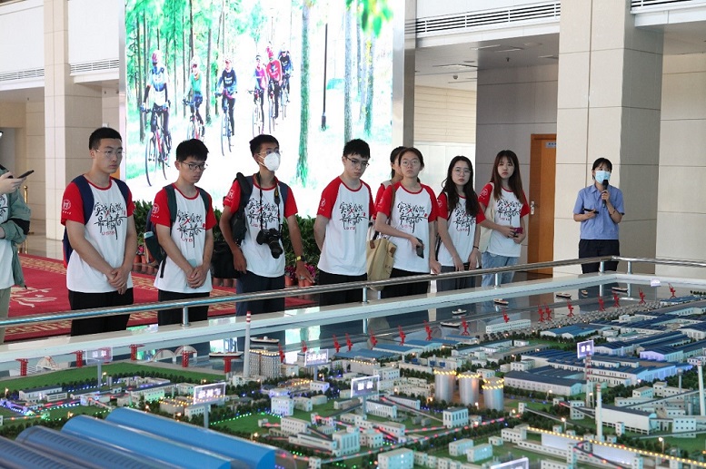 �����Ƽ���ѧ����ѧ�Ӹ��׸־��ƿ�չ�������ʵ��