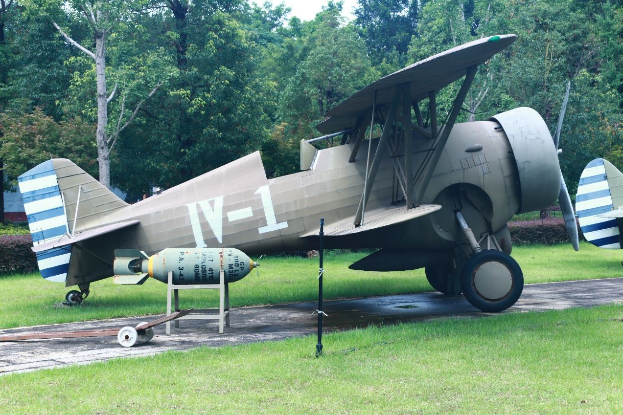 ׷�ݹ�ҵ���� ������ɫ����