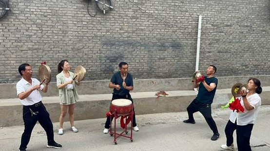 ����������ҵѧԺ�������ʵ����չɽ���ӽ�����Ļ�����