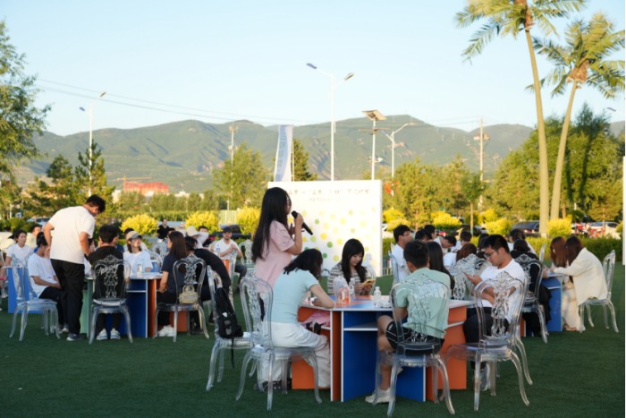 ���Ŵ�ѧʵ���Ӹ���կ�ؿ�չУ�����꽻�� �����������