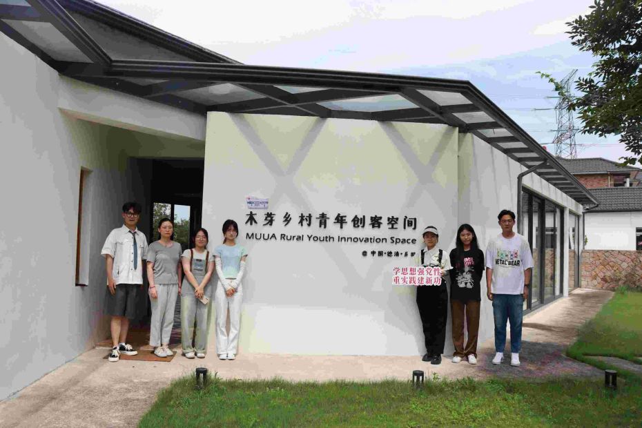 ����ɫ֮��������������