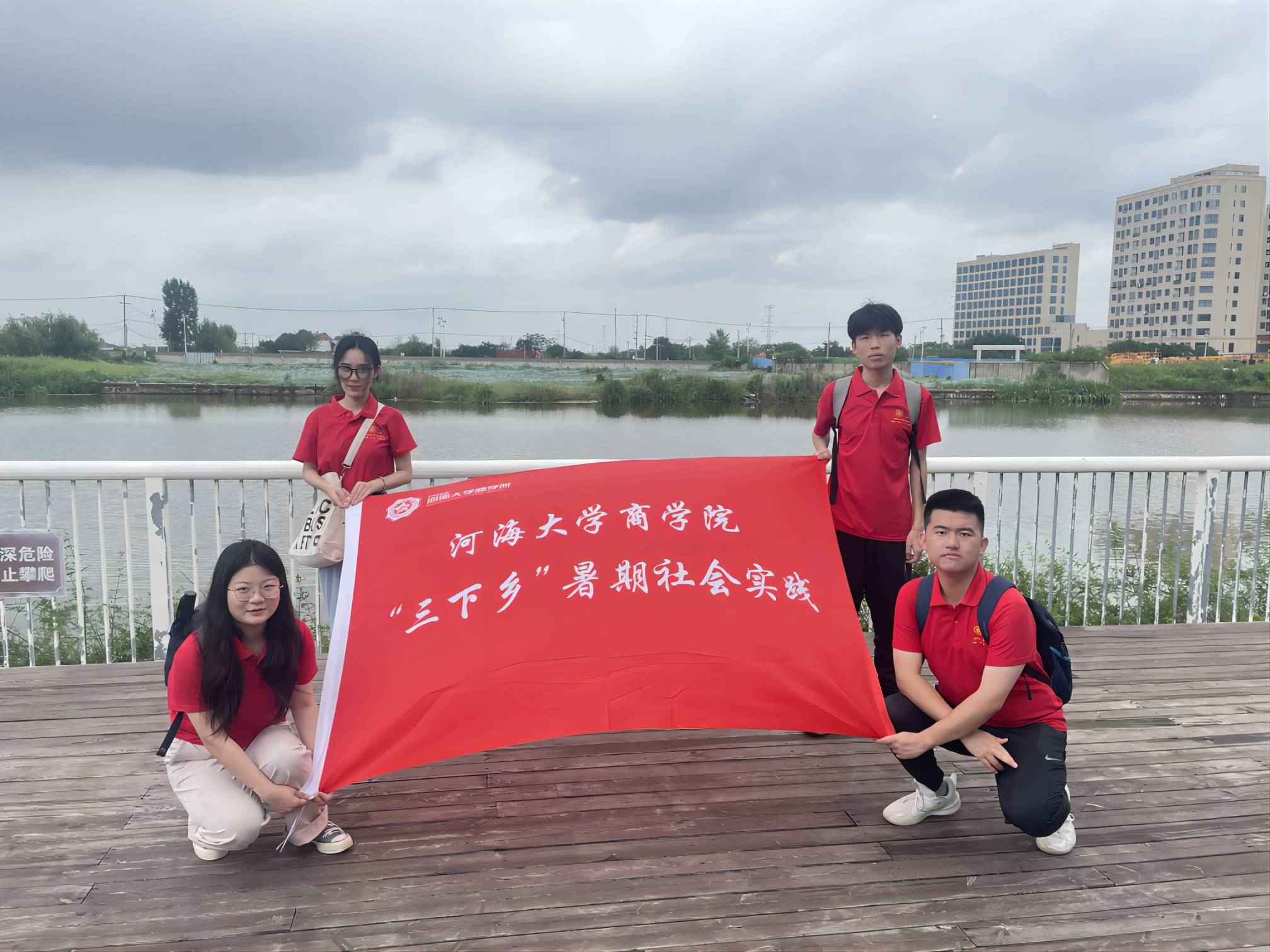 �Ӻ���ѧʵ���Ÿ�ͨ���˺������ο�չʵ�����л