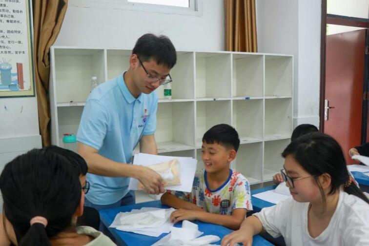 ��ѧ�����������֡��ɼ�