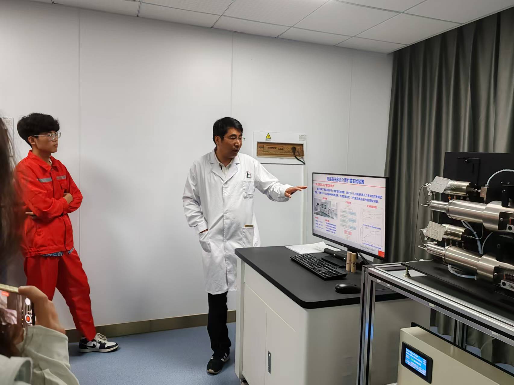 ����̼�ŷŵĹؼ���������CCUS����