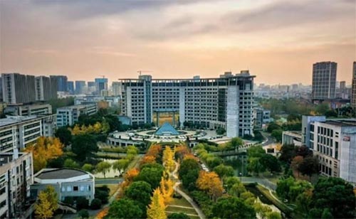 ��Ӱʰ���������̴󡪡��㽭���̴�ѧ���ѧԺ������о�����Ӱ����