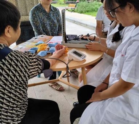 ����ҽ�Ļ�����������������ů���ġ�����н��ʵ�������ִ���С�ֶ��������ʡ������������������Ͷ�������