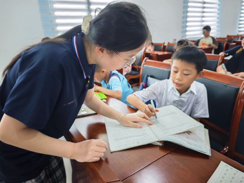 �ഺ�������������йܣ���ů���ڹ����ɳ�֮·