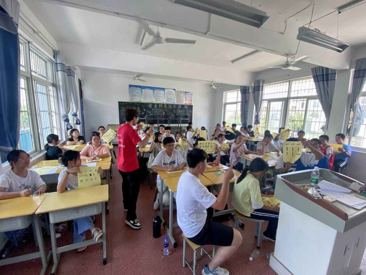 �鷨���˽�˶������īƮ��������