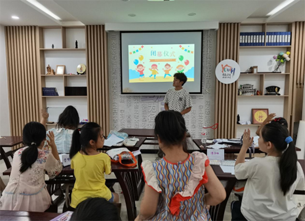 ����ʦ����ѧ������ѧѧԺ���ഺ�򵳴���ģ�������������ʵ